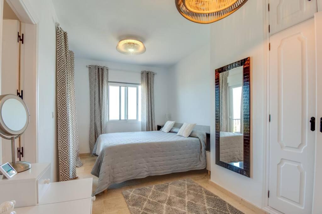 Beachfront Townhouse Estepona Exterior foto