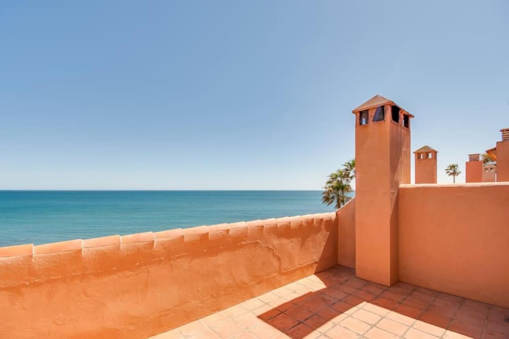 Beachfront Townhouse Estepona Exterior foto